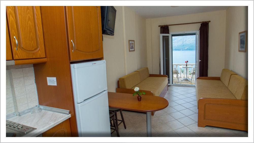 סיבוטה Blue Bay Apartments מראה חיצוני תמונה